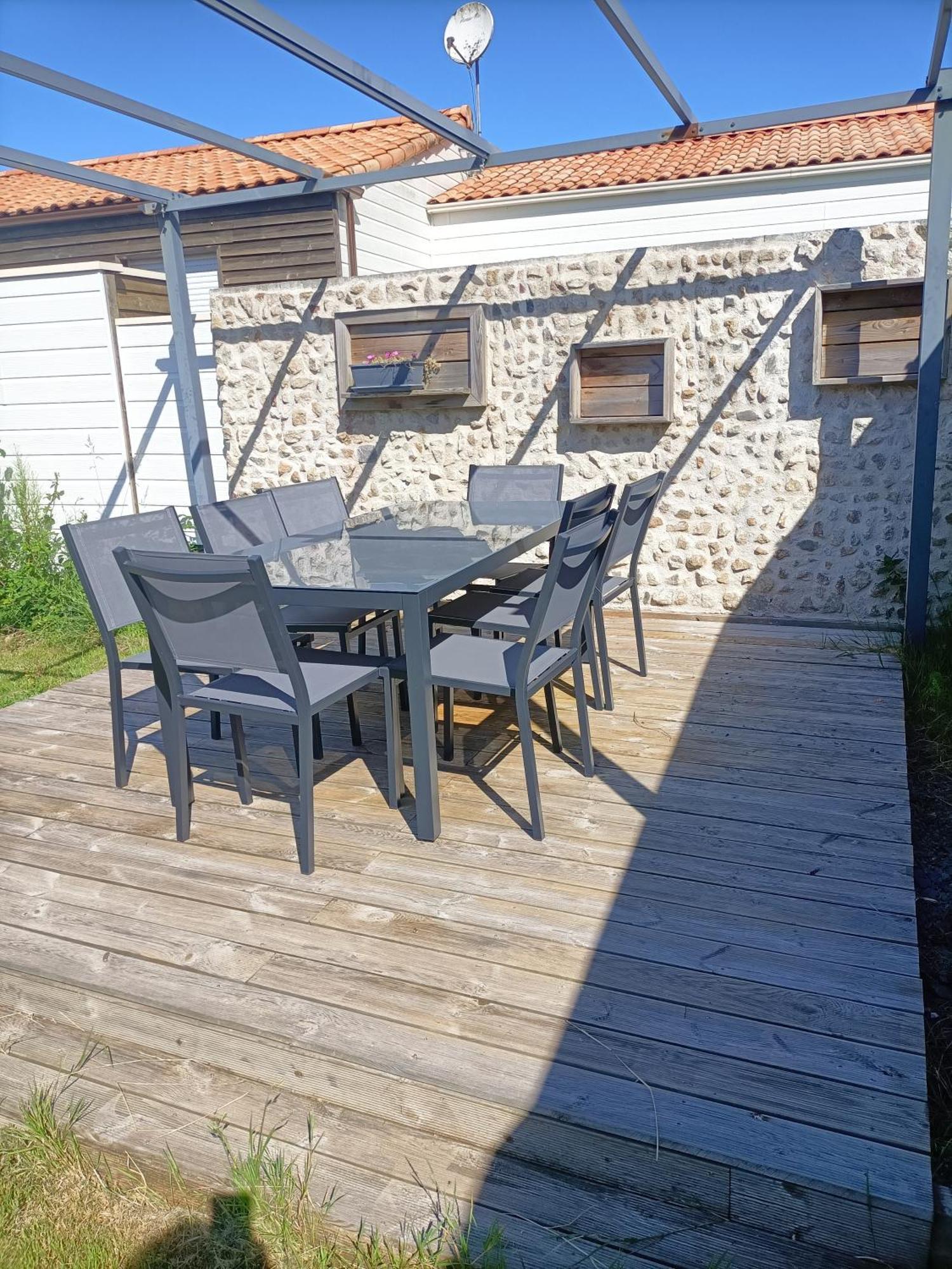 L'Oree Du Bois Saint-Étienne-du-Bois Exteriör bild
